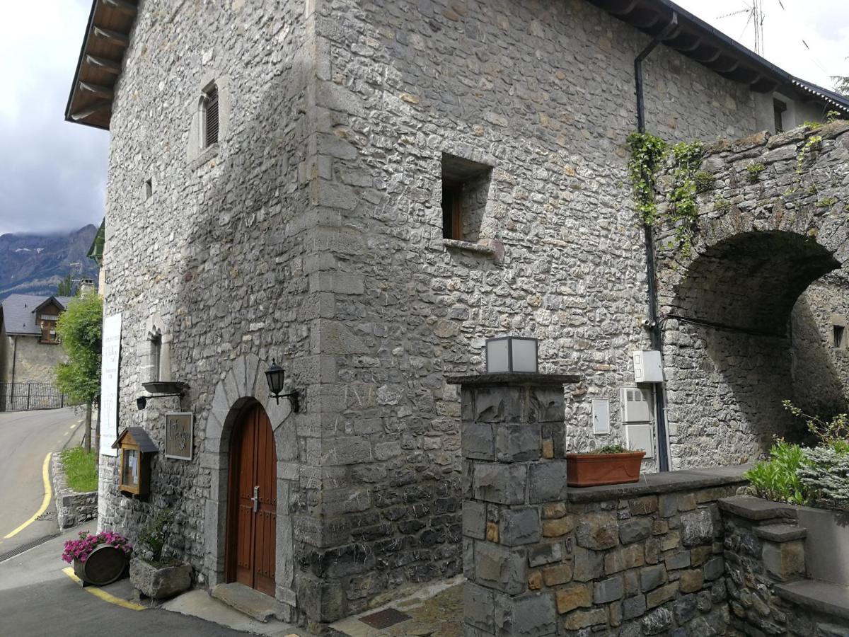 特拉马卡斯蒂拉·德·滕 Abadia Del Pirineo酒店 外观 照片