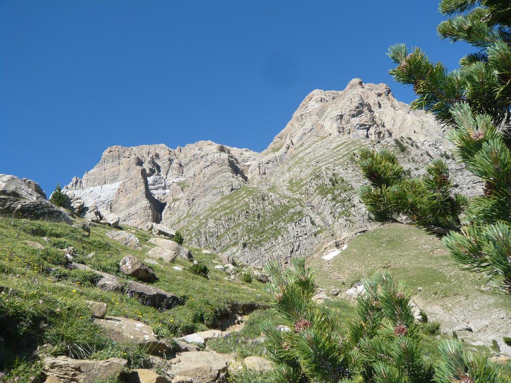特拉马卡斯蒂拉·德·滕 Abadia Del Pirineo酒店 外观 照片