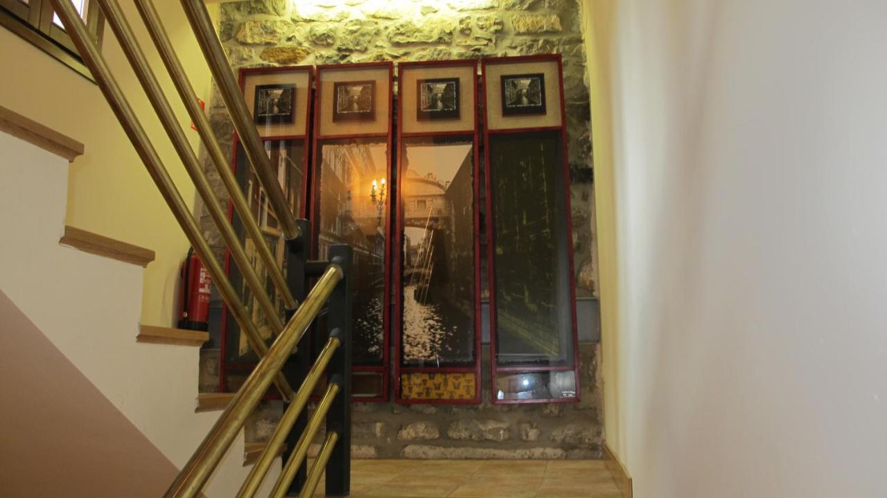 特拉马卡斯蒂拉·德·滕 Abadia Del Pirineo酒店 外观 照片